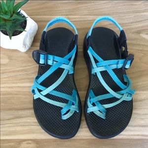 Women’s Chacos Size 7 !!!